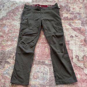 Wrangler Men's Brown Camping Hiking Pants 38/30 Nylon Elastane Zippered Pockets